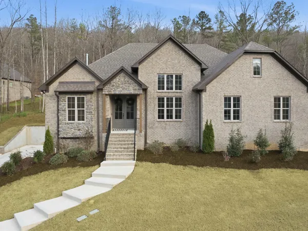 2092 Grey Oaks Terrace