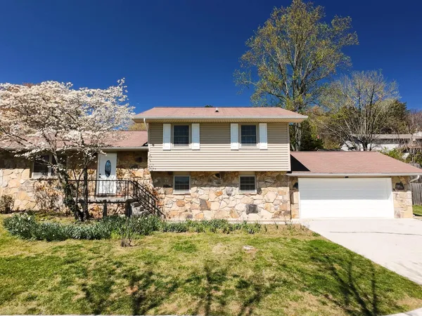 11333 Snyder Rd