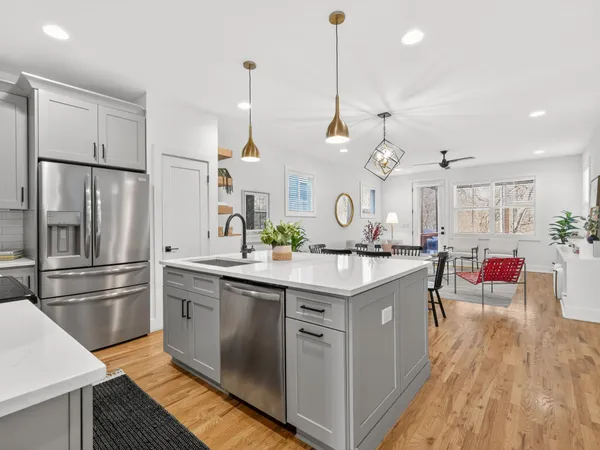 4411 Providence Heights