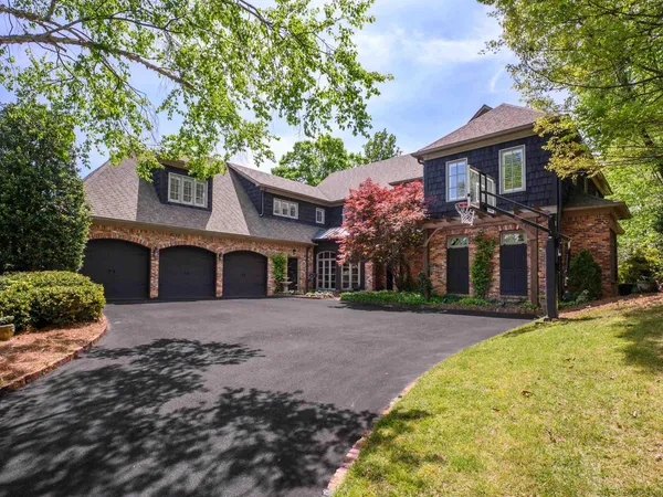 2022 Rosemont Place