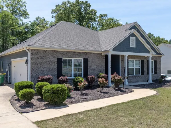 1189 Mountain Laurel Circle