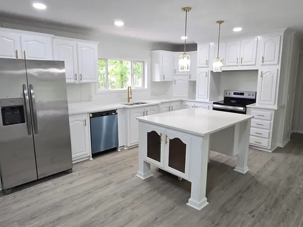 176 Pleasant Trail