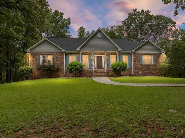 205 Chestnut Circle