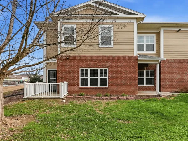 5102 Regency Court