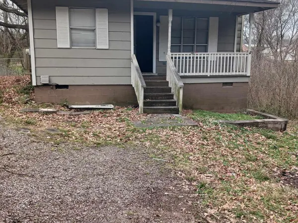 3232 Magnolia Avenue