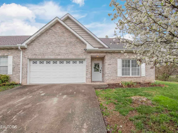 3307 Cummins Lane