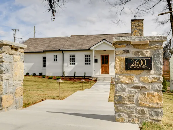 2600 Belmont Blvd