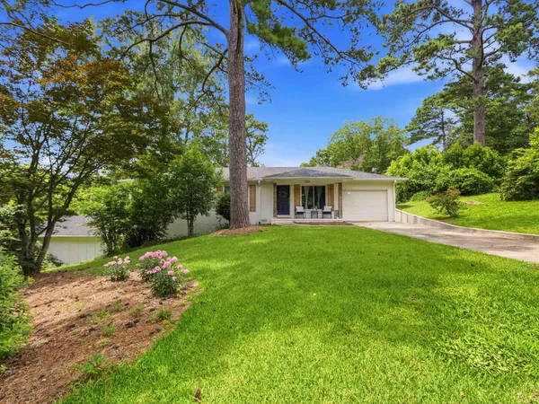 1100 Brookwood Court