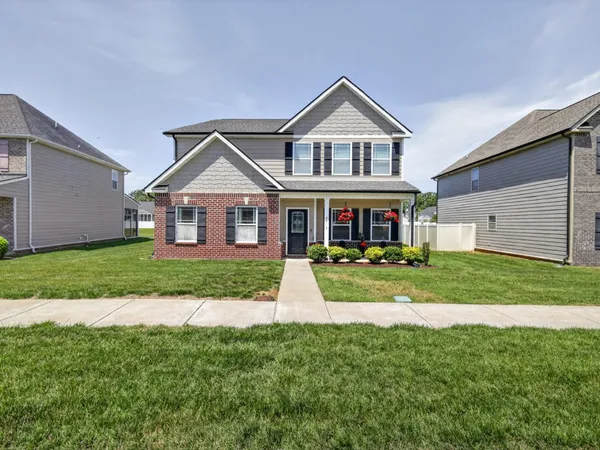 2816 Cason Ln