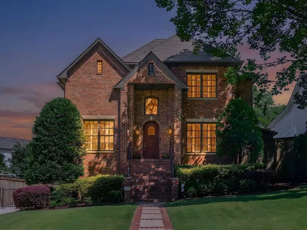 1919 Wellington Road