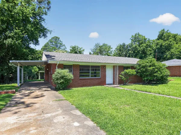 1824 Longmeadow Drive