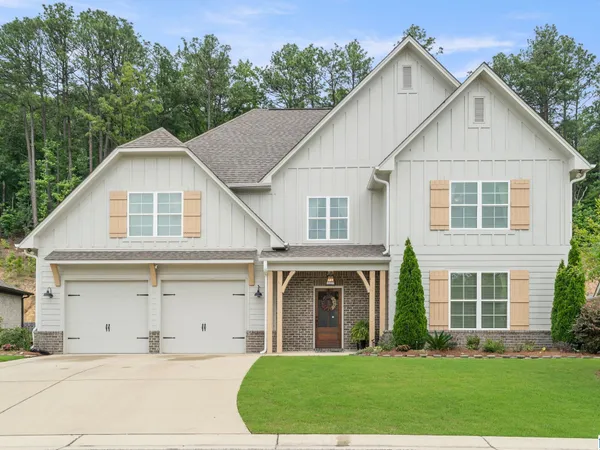 225 Kinross Circle