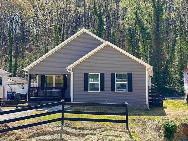 918 Shallowford Road