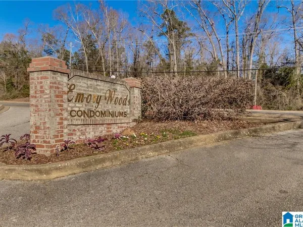 2515 Veterans Memorial Parkway