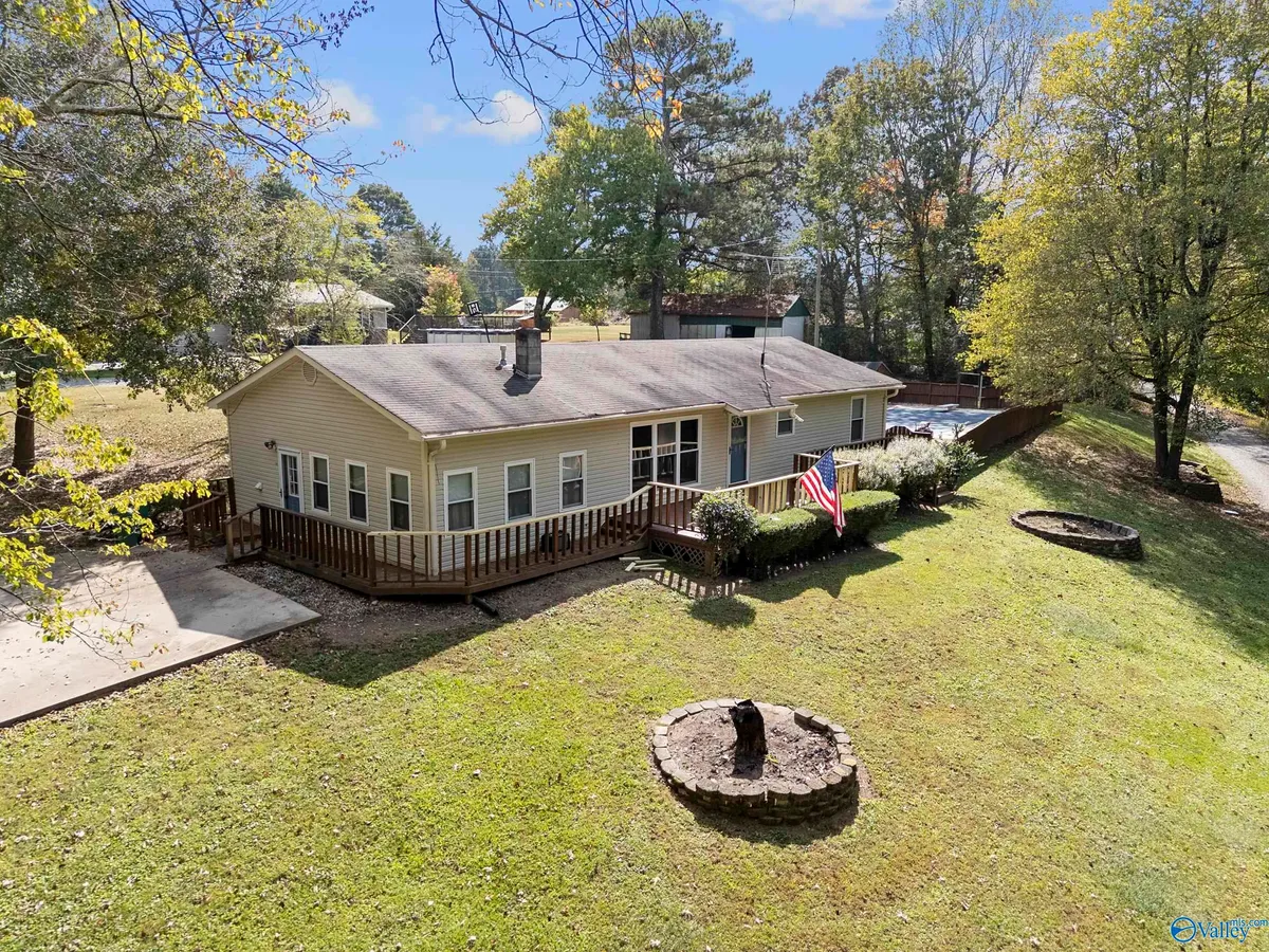 220 County Road 1401