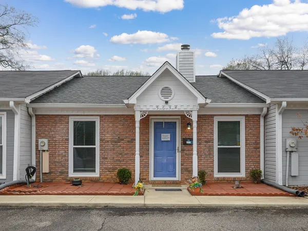 5634 Hunter Brook Court