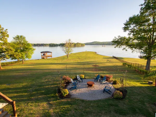 7148 Skyline Drive