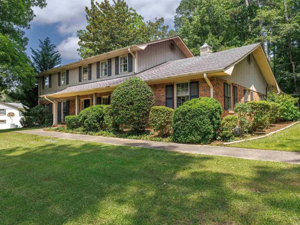 1004 Quarry Hill Road