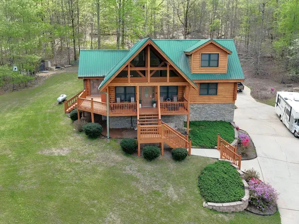 333 Mountain Crest Drive
