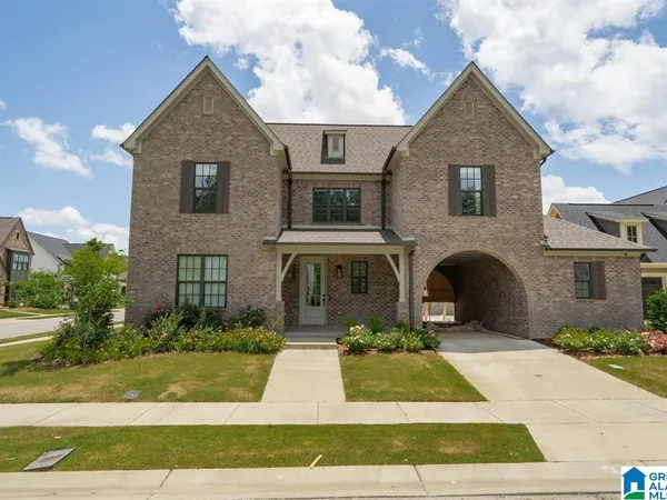 1032 Clifton Road