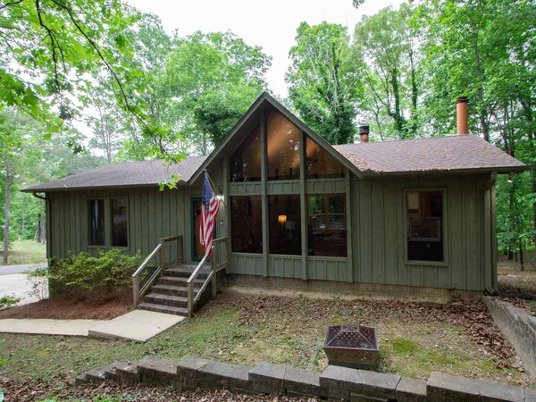 4957 Smith Trail