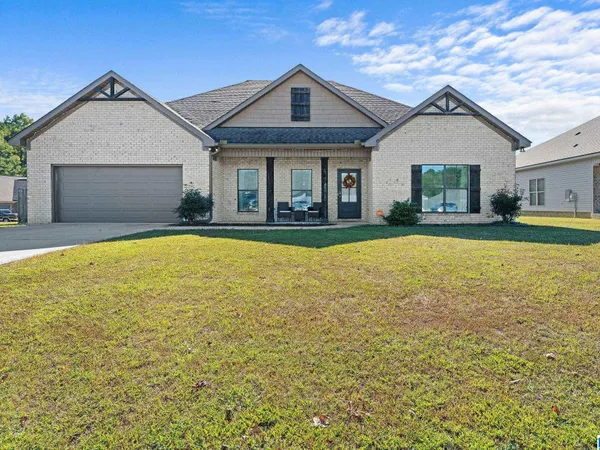 1596 Arborway Circle