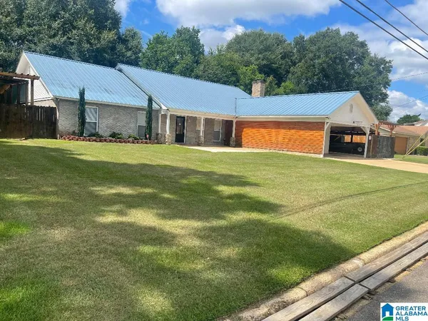 1211 Manora Estates Drive