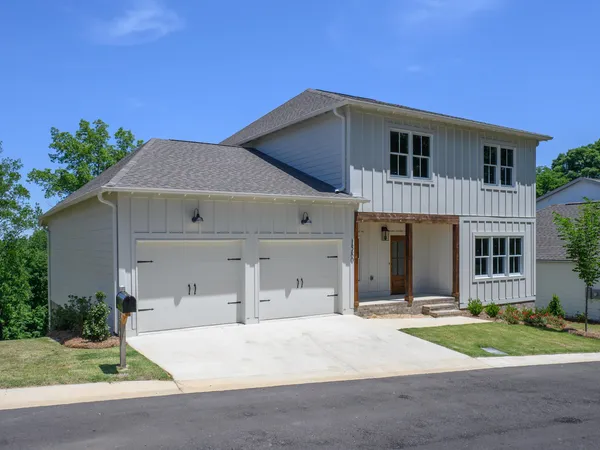 1580 Forest Ridge Road