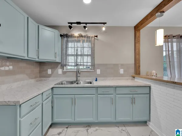 701 Country Club Trail