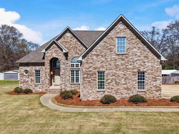 620 Lovett Place