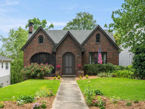 1419 Clermont Drive