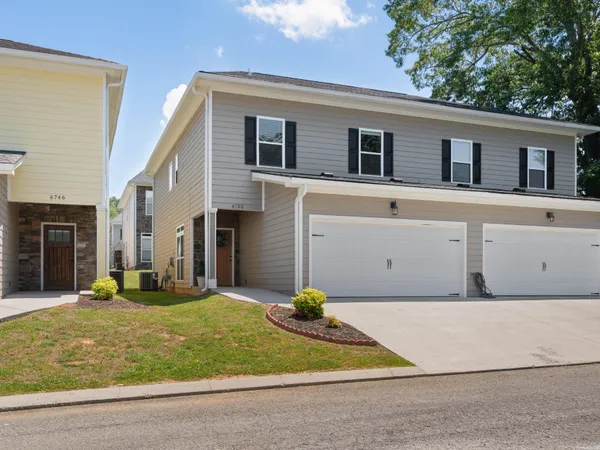 6752 Palms Court