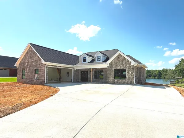 207 Berties Place