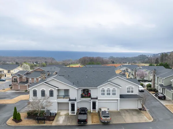 412 Renaissance Court