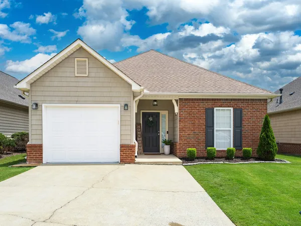 1029 Fairbank Lane
